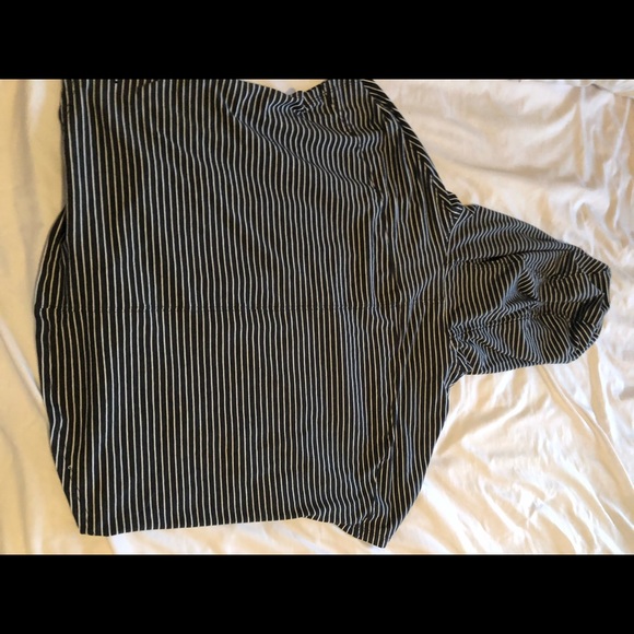 lululemon athletica Tops - Lululemon women short sleeve pullover, size 8